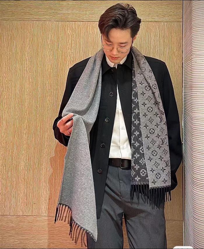 2026116111040809 380